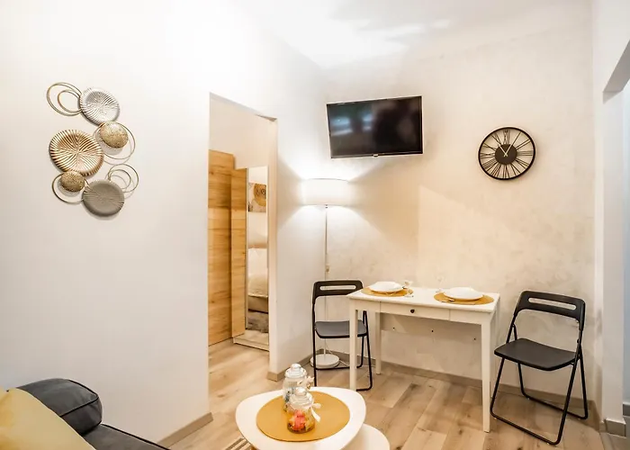 Apartman Lena *